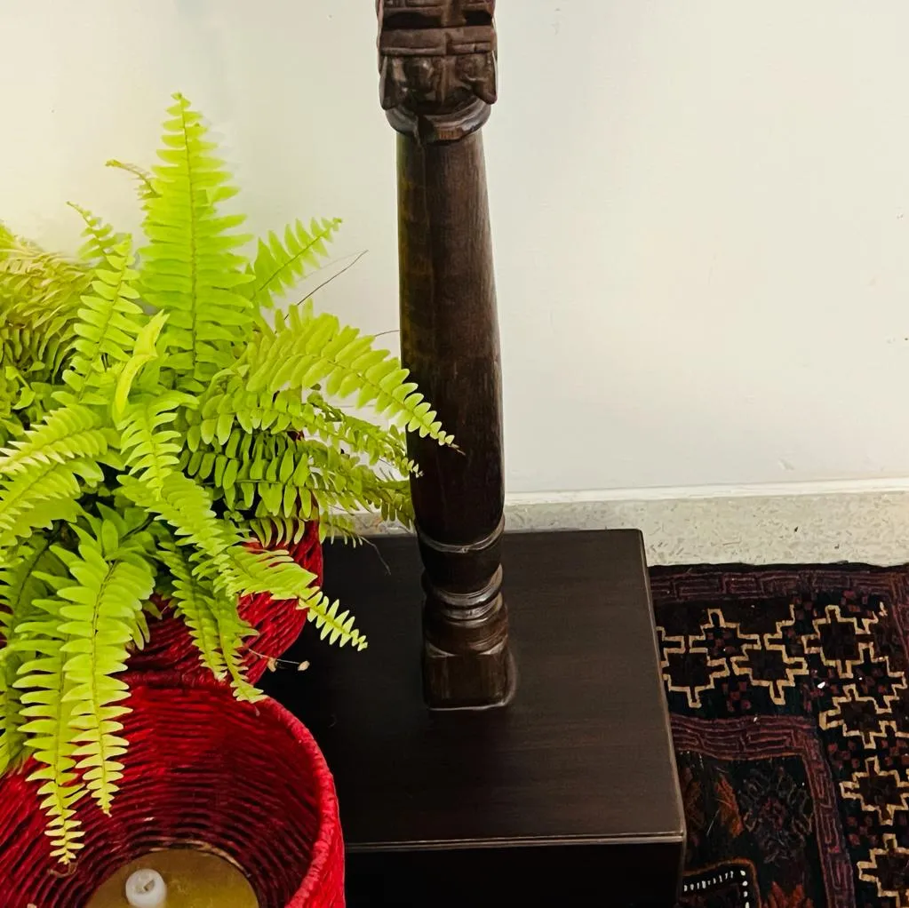 Aaima 5 ; Square Pedestal table with Column