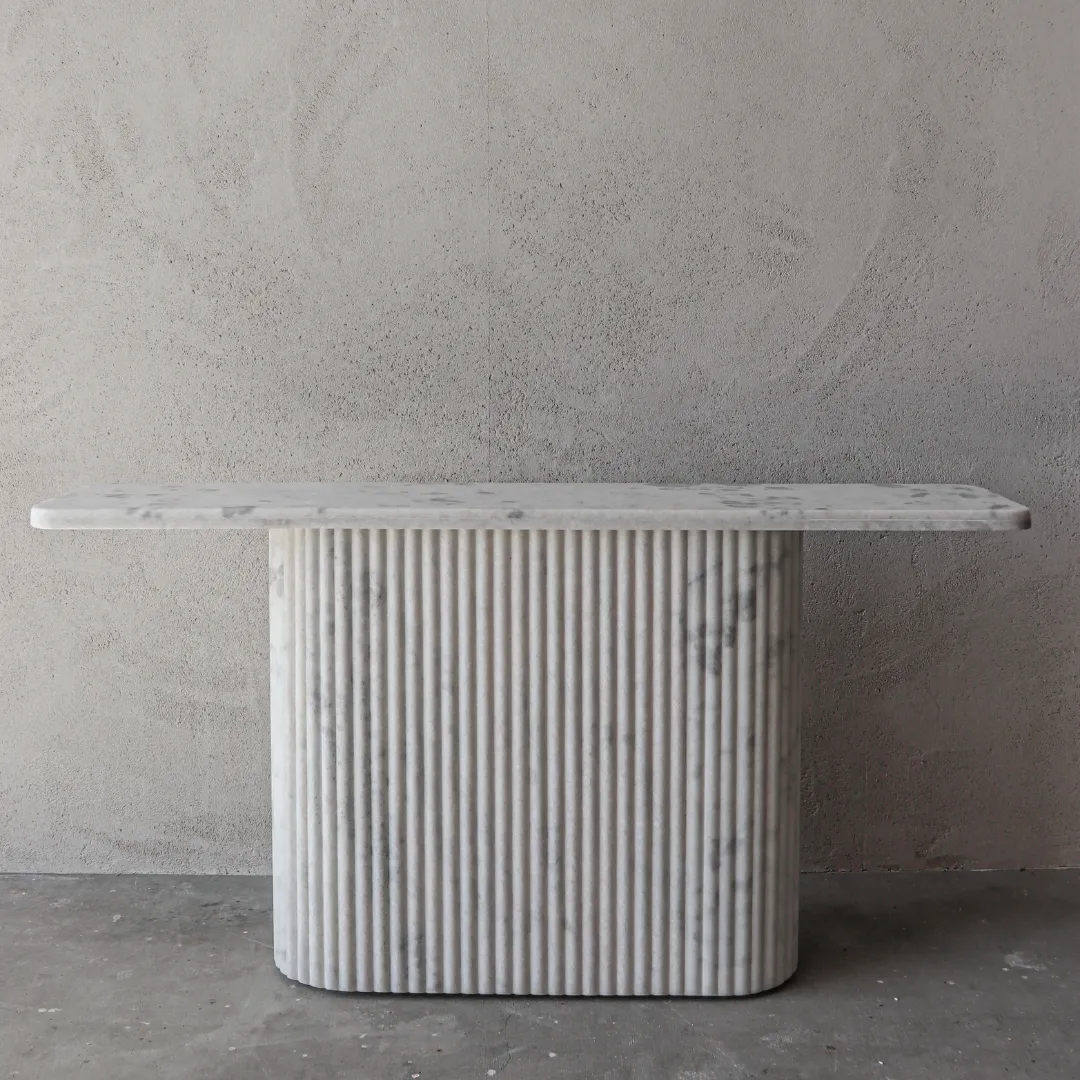 CLIO MARBLE CONSOLE