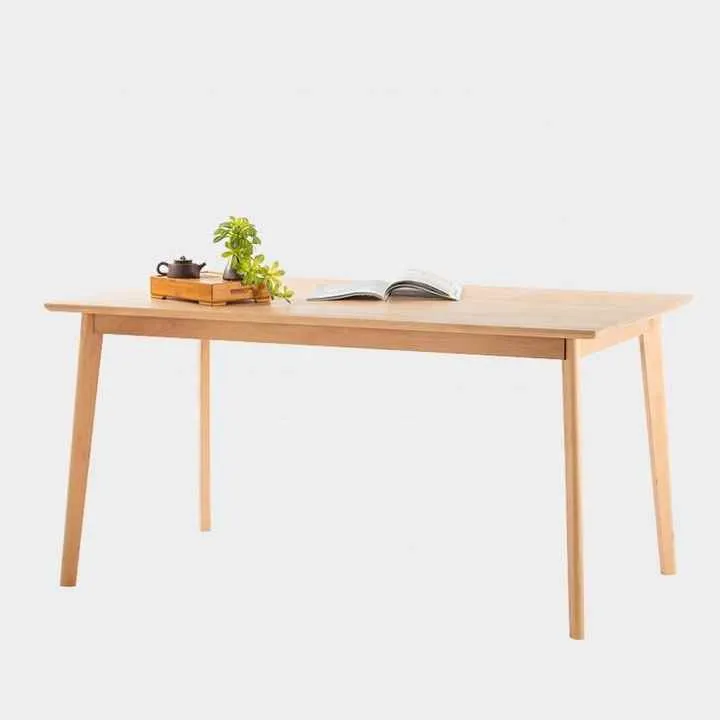 dining table .. طاولة طعام