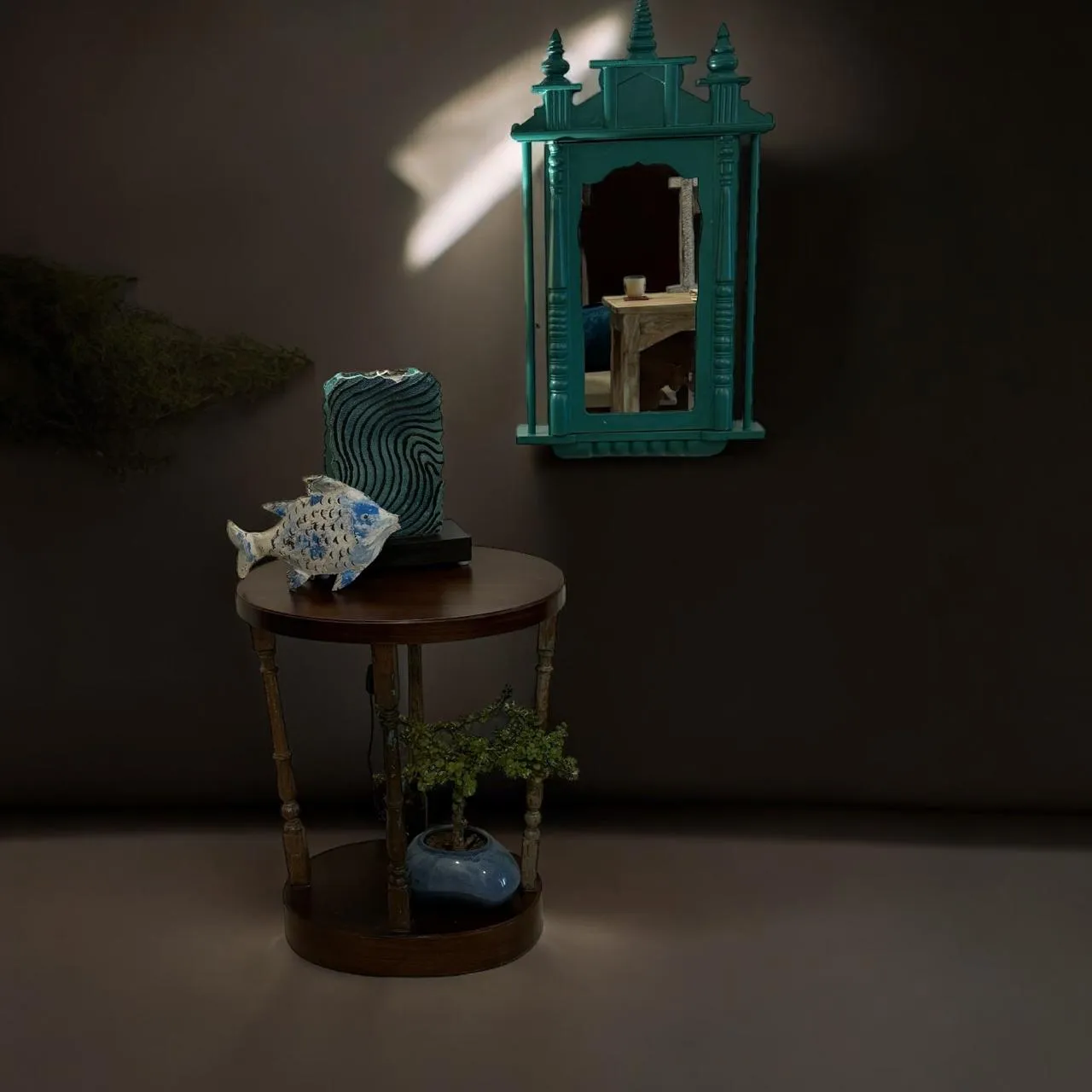 Oval side table : Aaima 15