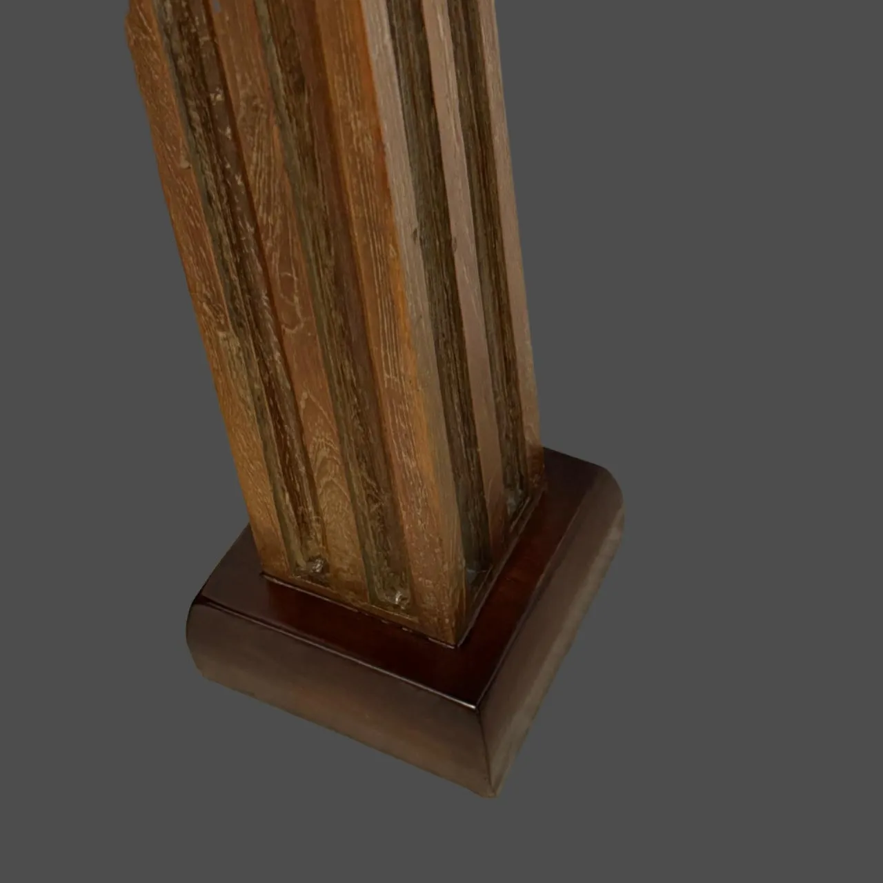 Vintage Wooden Pedestal   : Aaima 25